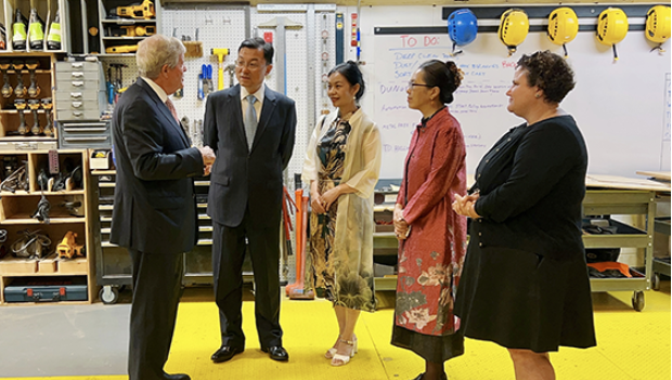 谢锋日前到访茱莉亚音乐学院 谢锋日前到访茱莉亚音乐学院