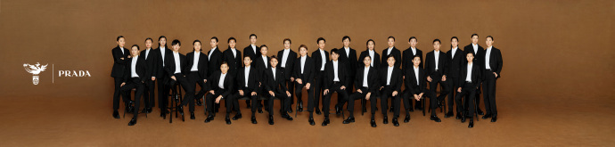 Prada发布照片，官宣中国女足成新一任代言人。
