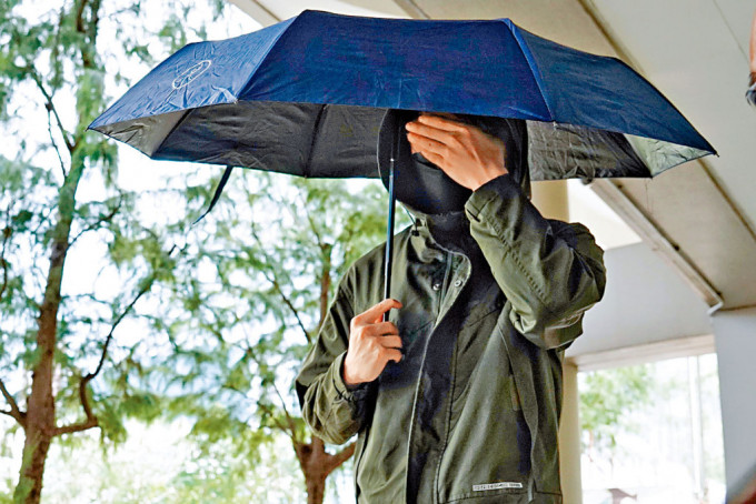 香港首宗辱国歌定罪案件,男摄影师判囚3月 香港首宗辱国歌定罪案件,男摄影师判囚3月