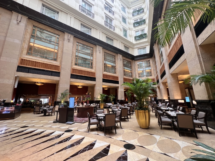 代表团将入住的富丽敦酒店，位于新加坡市中心。