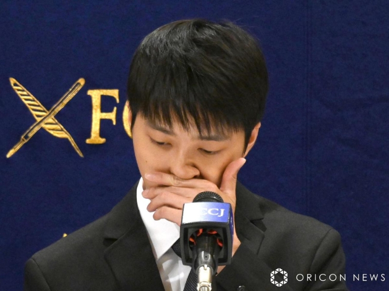 江宏杰在记招上一度哽咽