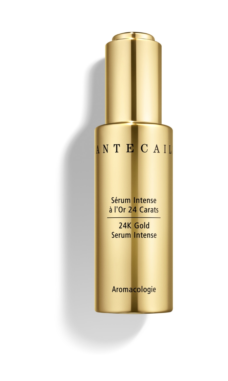 Chantecaille 24K黄金赋活精华/$3，660，结合多种天然成分，包括科研胜肽、纯素黄金、草本成分、透明质酸为肌肤倾注长效黄金修复力量。