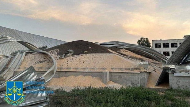 敖德萨谷物码头受损情况 敖德萨谷物码头受损情况