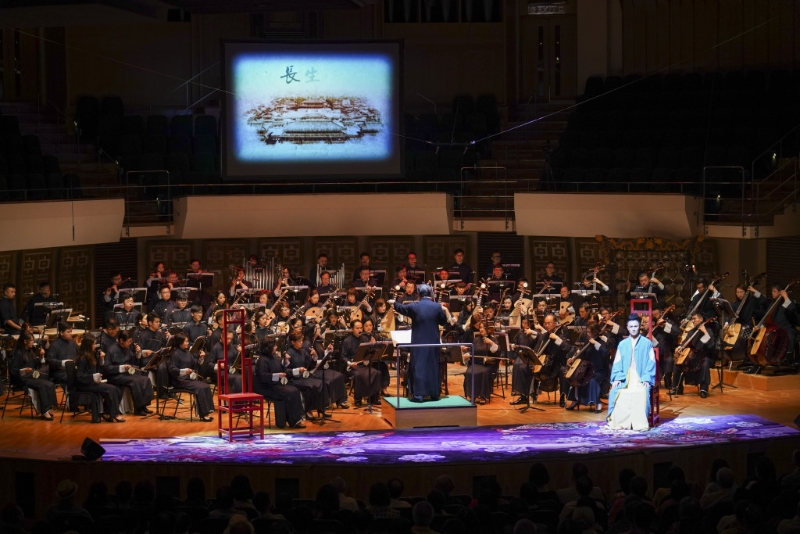 月满长生殿,2019年公演的《牡丹亭. 长生殿》。 月满长生殿,2019年公演的《牡丹亭. 长生殿》。