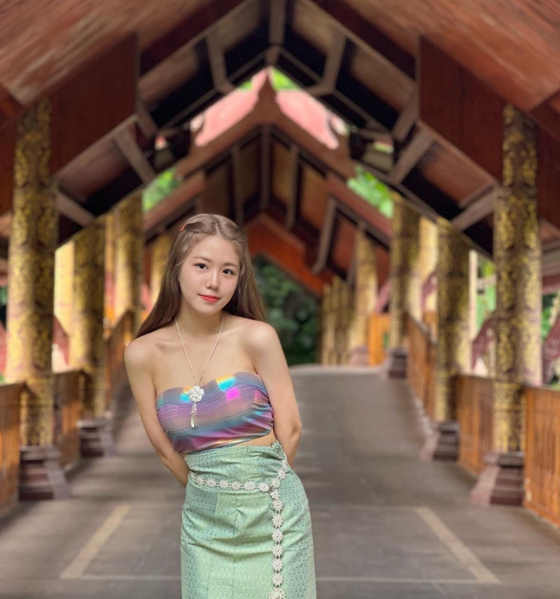 庄子璇热爱外游。 庄子璇热爱外游。