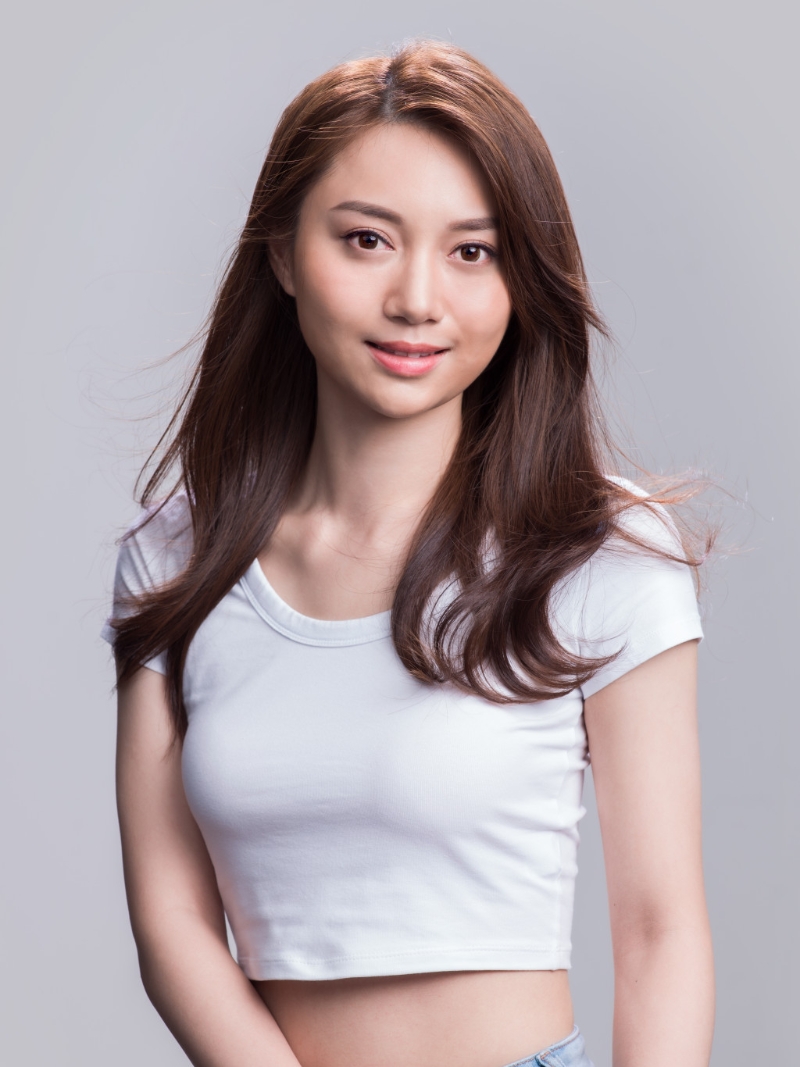 10号陈霈錤现年25岁,是一名小学教师。 10号陈霈錤现年25岁,是一名小学教师。