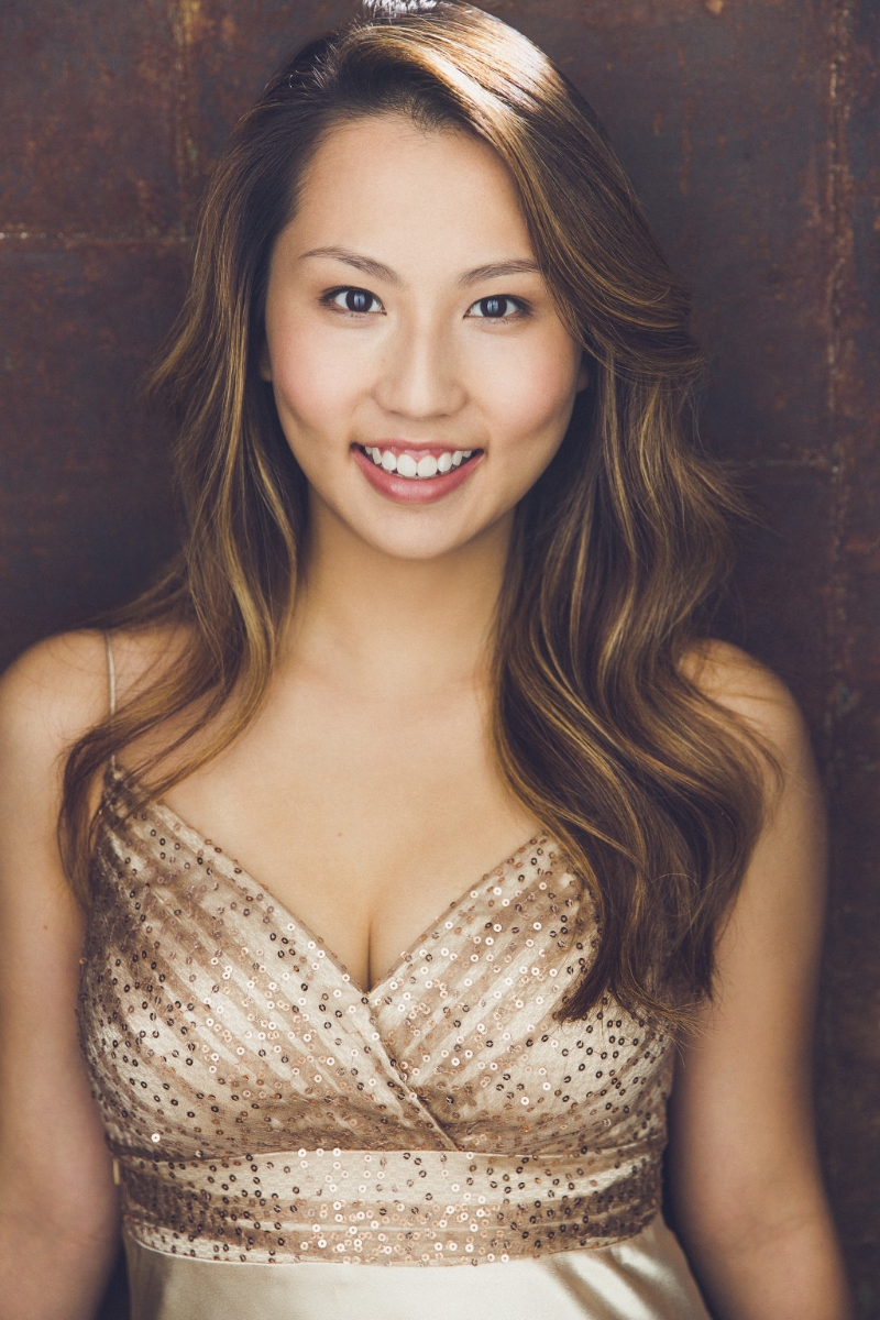 女高音邱芷芊。 女高音邱芷芊。