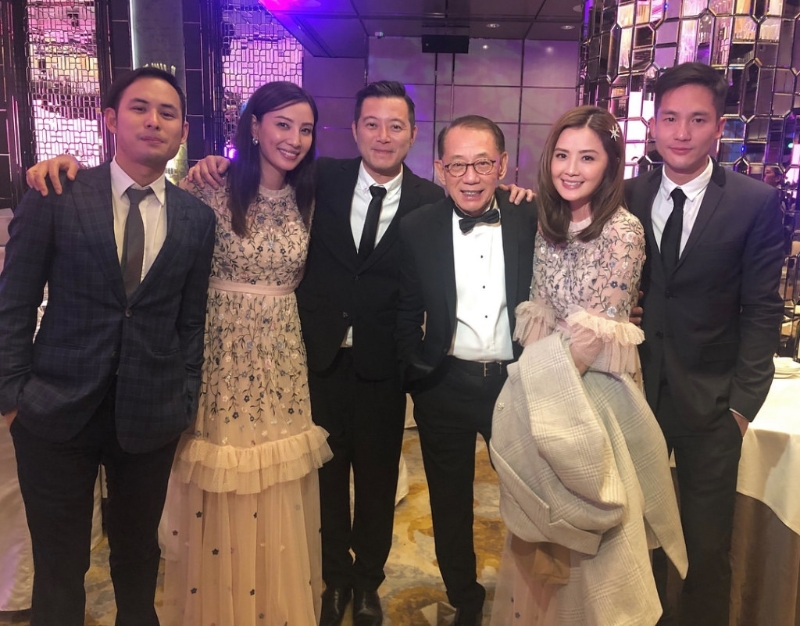 蔡卓妍最终与石恒聪(右一)结束6年情 蔡卓妍最终与石恒聪(右一)结束6年情