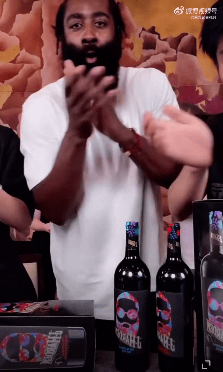 5秒钟实现销售额218万元,哈登拍烂手掌。 5秒钟实现销售额218万元,哈登拍烂手掌。