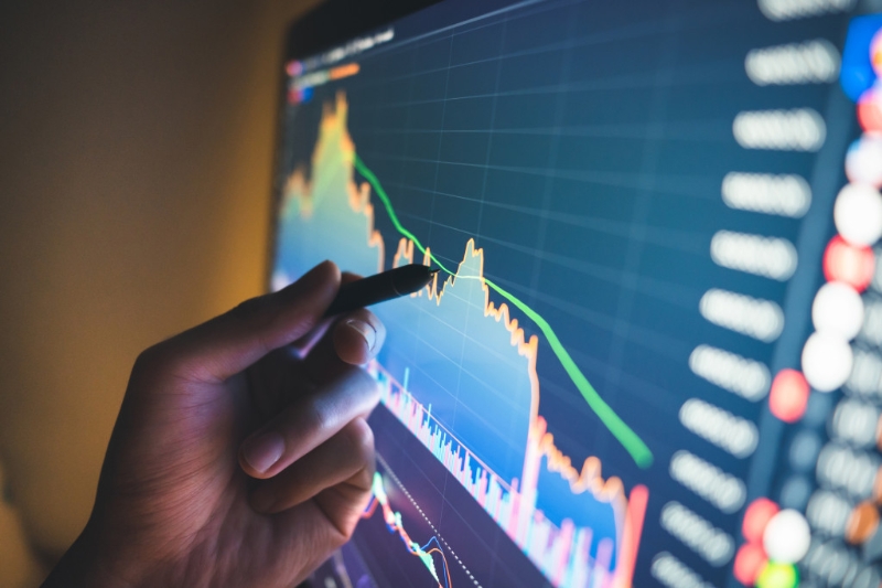 A股连遭抛售11日，“私募魔女”怒批外资“搅屎棍”