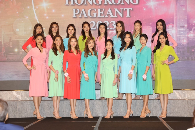 众候选佳丽22日会晤大会评判。 众候选佳丽22日会晤大会评判。