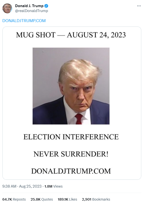 特朗普当地时间24日重返社交平台X(原推特),在X上发布了自2021年以来的首条消息。 特朗普当地时间24日重返社交平台X(原推特),在X上发布了自2021年以来的首条消息。