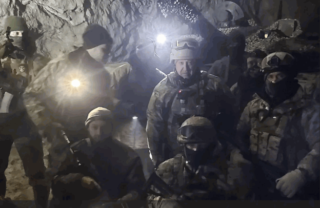 卢卡申科说,早已收到情报,有人要刺杀普里戈任。 卢卡申科说,早已收到情报,有人要刺杀普里戈任。