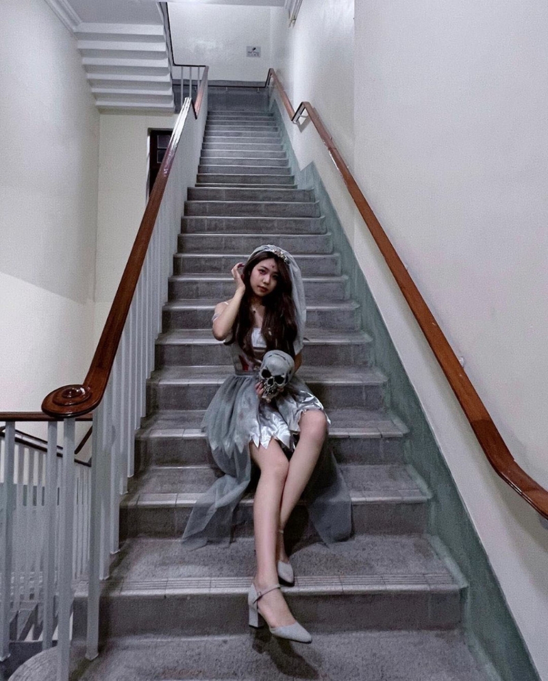 庄子璇一双大长腿十分吸睛。 庄子璇一双大长腿十分吸睛。