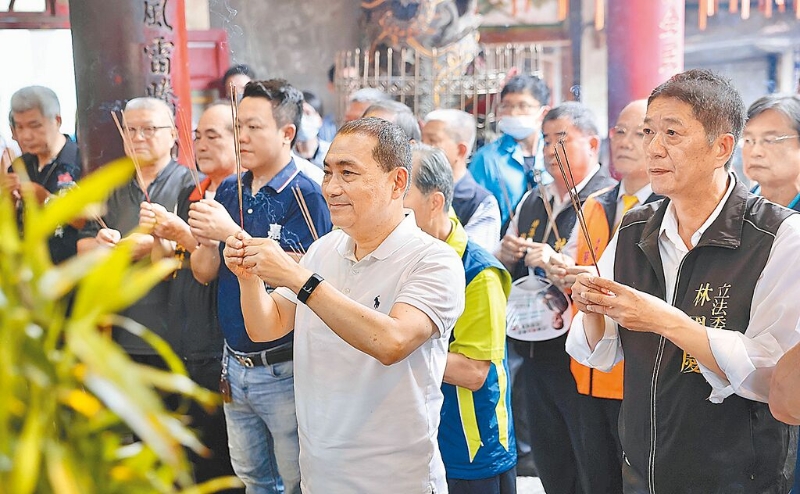 侯友宜(中) 侯友宜(中)