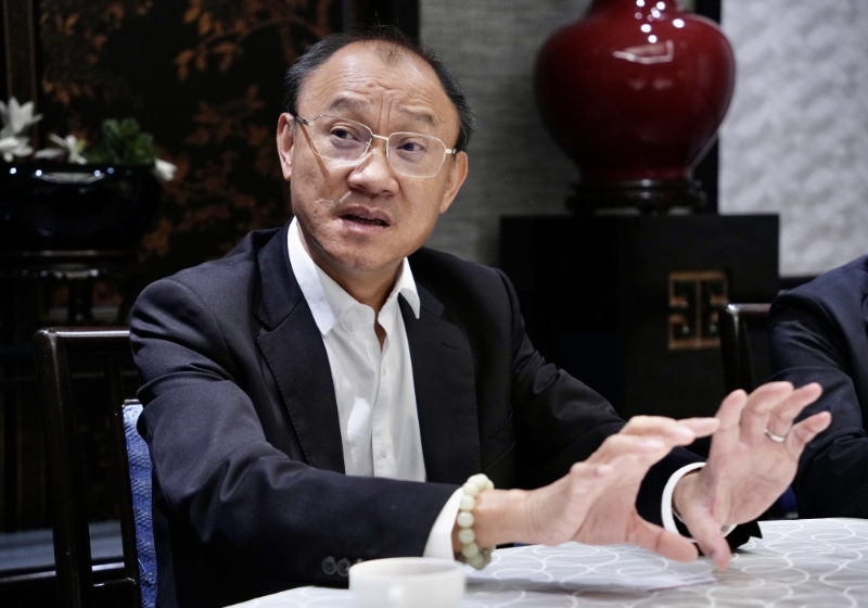 街市大王邓清河认为，政府提倡夜市时，需要有详细计划及相关政策配合，否则在商言商，没有人愿意投资。