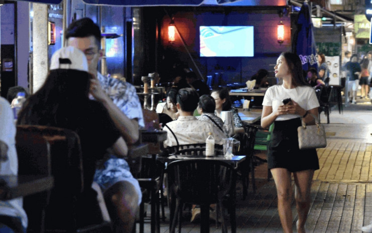 邓清河认为社会大众对香港旅游有要求，需提供有质素的夜晚好去处。