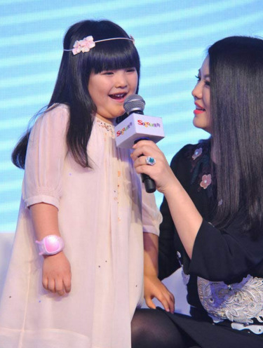 李湘女儿已经长大