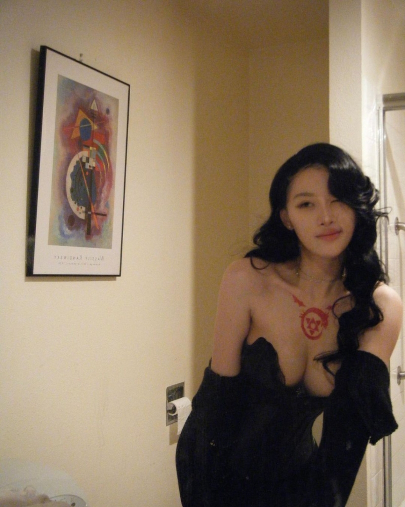 郭佩文cos动漫人物,造型性感 郭佩文cos动漫人物,造型性感