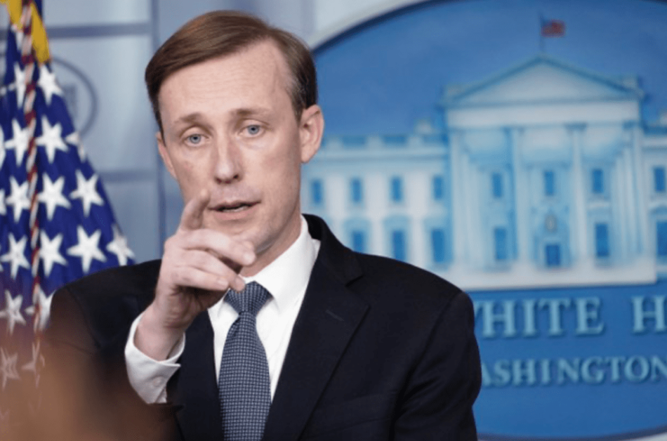 沙利文警告朝鲜,若为俄罗斯在俄乌战争中供应武器,将会付出代价。美联社 沙利文警告朝鲜,若为俄罗斯在俄乌战争中供应武器,将会付出代价。美联社