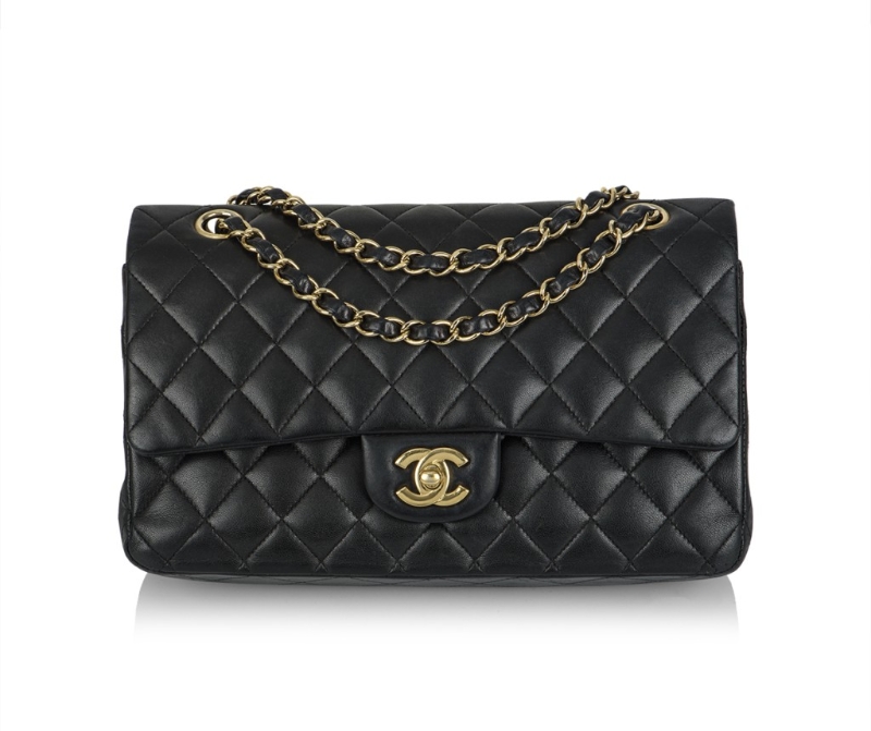 Chanel CF价钱由74，900元加价至80，500元。