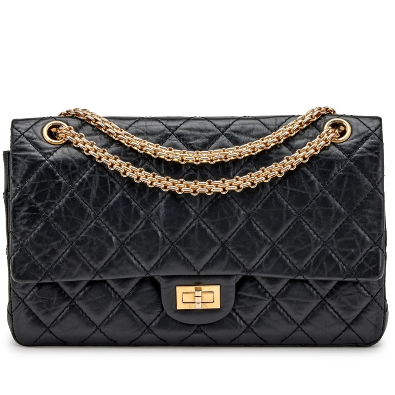 Chanel 2.55价钱由74，900元加价至80，500元。