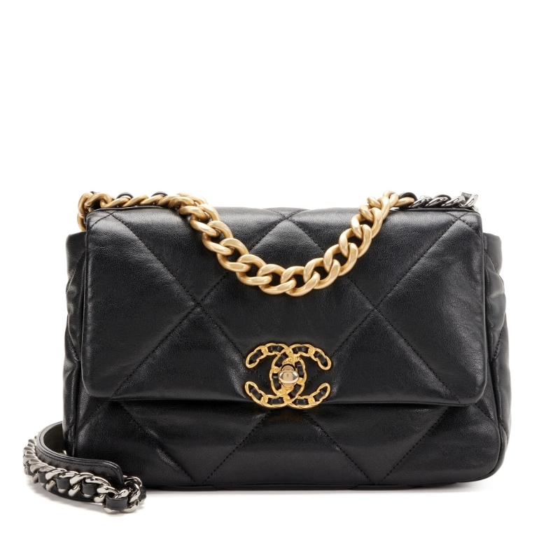 Chanel 19价钱由51，800元加价至56，500元。