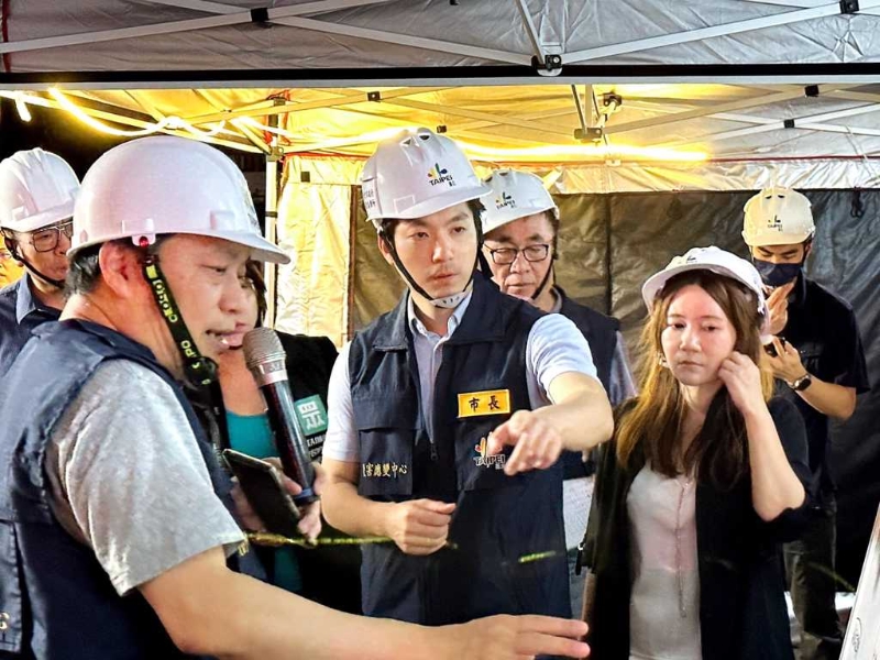 台北市大直民宅下陷一层楼!蒋万安曝“可能原因”网友沸腾了 台北市大直民宅下陷一层楼!蒋万安曝“可能原因”网友沸腾了