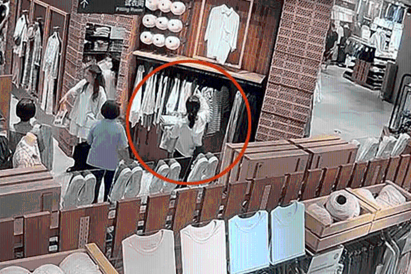 夫妻偷遍上海全线无印良品,但终被发现。 夫妻偷遍上海全线无印良品,但终被发现。