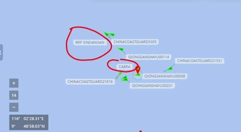 菲律宾“卡布拉号”和“斯丹岗号”被中国船只包围。 菲律宾“卡布拉号”和“斯丹岗号”被中国船只包围。
