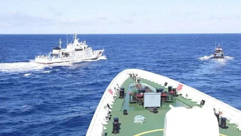外交部：仁爱礁是南沙群岛一部分，促菲律宾拖走“坐滩”军舰。