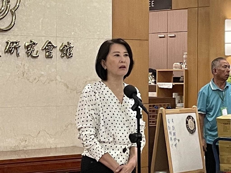 《中评网》指出,高虹安、徐巧芯、王鸿薇成绿营当前首要集火目标。 《中评网》指出,高虹安、徐巧芯、王鸿薇成绿营当前首要集火目标。