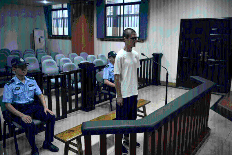 27岁大学毕业生在巴士上非礼女童被判刑,庭审现场。 27岁大学毕业生在巴士上非礼女童被判刑,庭审现场。