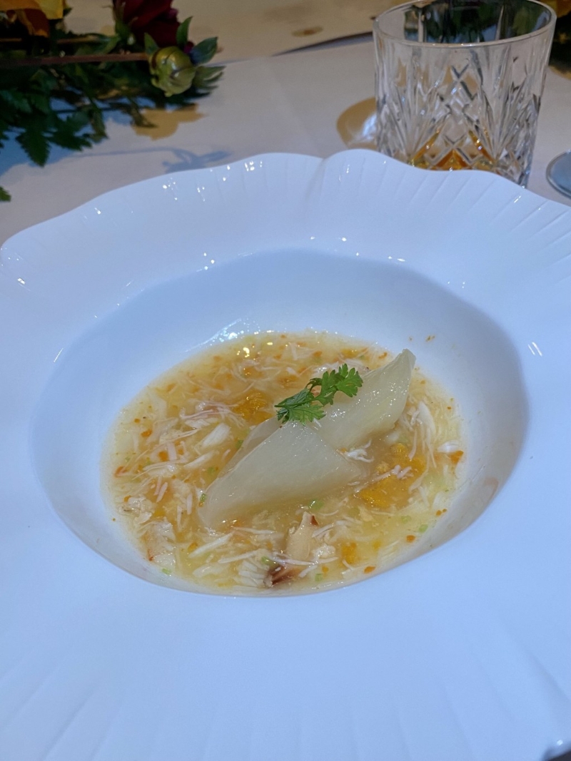 海胆蟹肉烩鳘肚