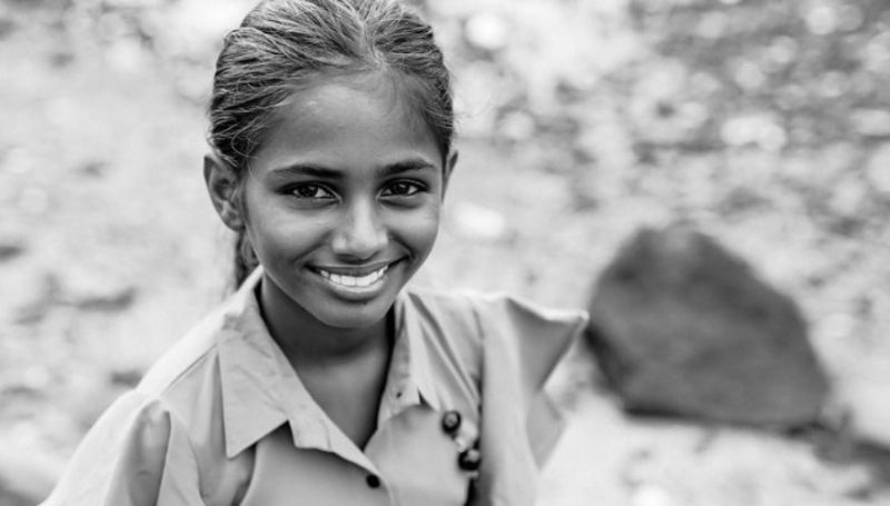 马莱莎在Instagram分享第一次做模特儿的作品。 Instagram@maleeshakharwa