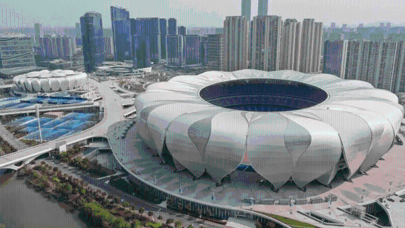 杭州亚运会、亚残运会分别于9月23日至10月8日、10月22日至28日举行。图为杭州亚运会主会场奥体中心