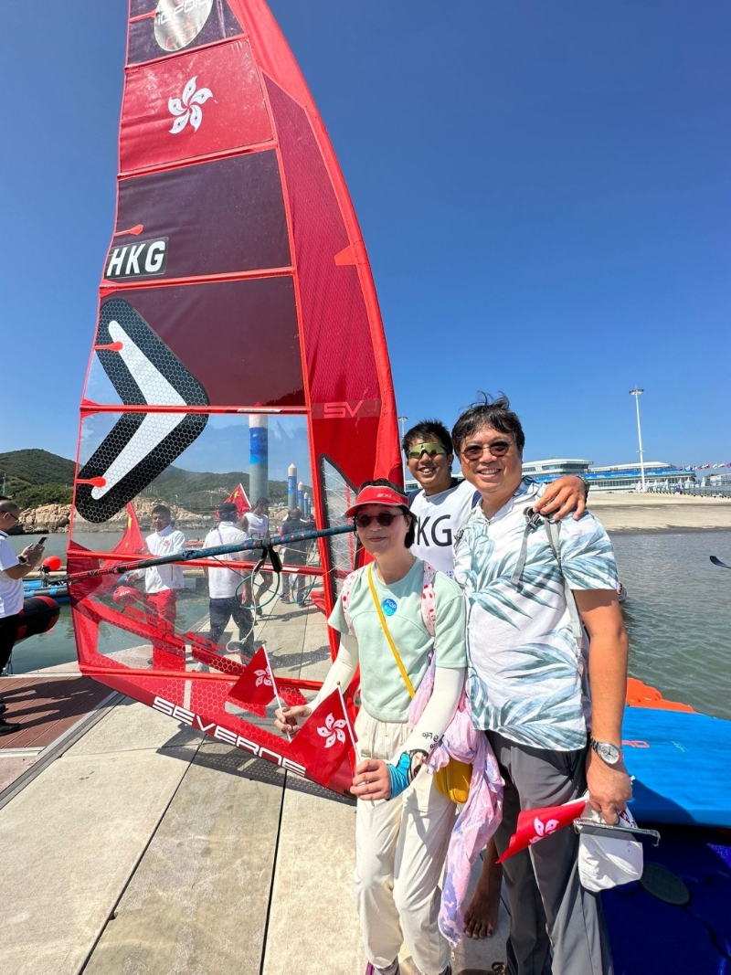 铜牌郑清然有父母到场打气。 铜牌郑清然有父母到场打气。