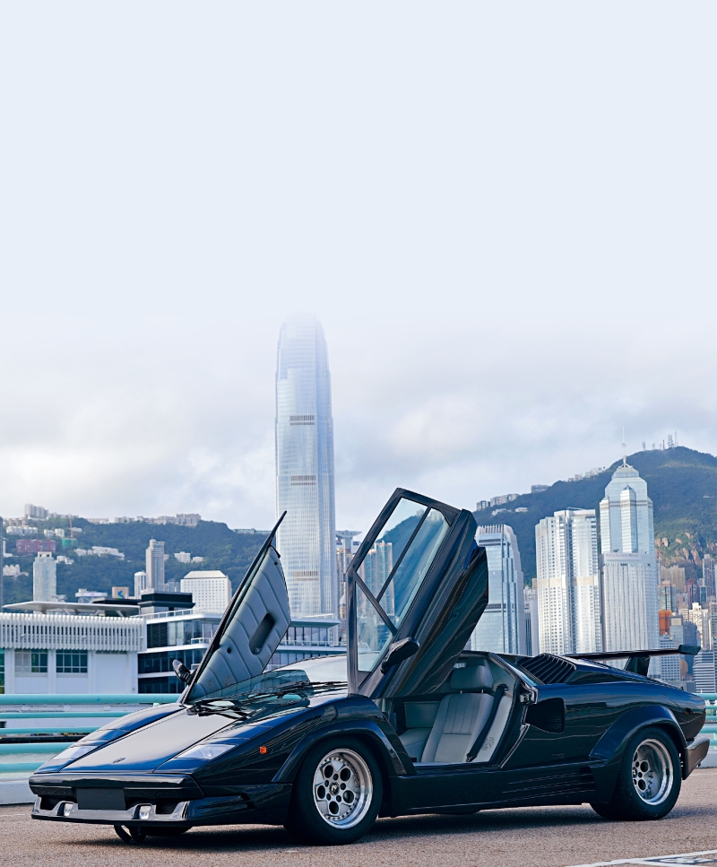 林宝坚尼Countach 25th Anniversary估值约35万至45万美元,今次以无底价方式竞投。 林宝坚尼Countach 25th Anniversary估值约35万至45万美元,今次以无底价方式竞投。