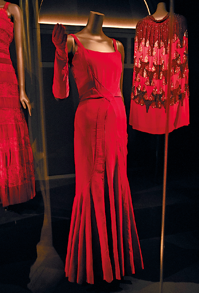 昔日的作品,今天看来依然高贵优雅,这才称得上是真经典。 昔日的作品,今天看来依然高贵优雅,这才称得上是真经典。