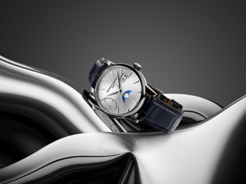 Frederique Constant Classic Power Reserve Big Date Manufacture月相表推出不锈钢型号。 Frederique Constant Classic Power Reserve Big Date Manufacture月相表推出不锈钢型号。