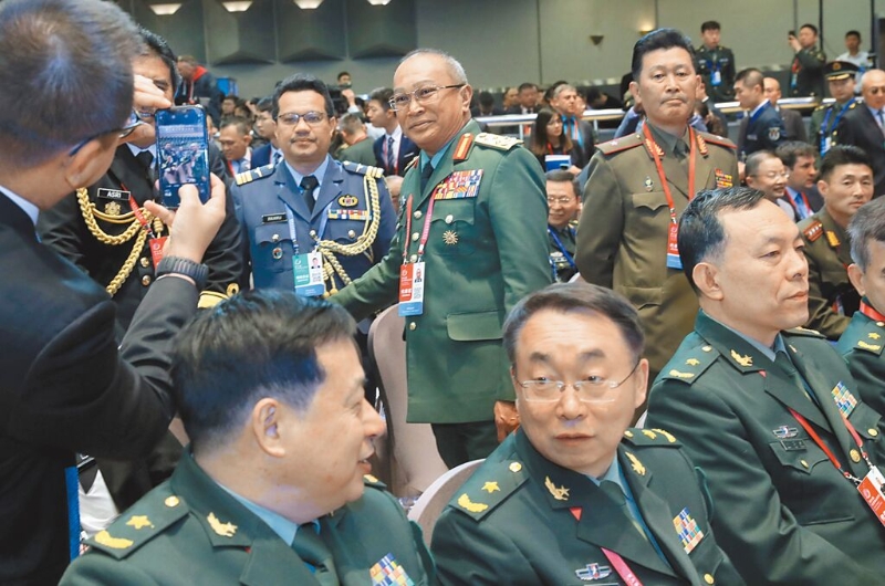 北京将于10月底举办“香山论坛”,并向美国发出邀请,美国将派前副助理部长斯布拉吉亚参加。 图为2019年10月的香山论坛。 北京将于10月底举办“香山论坛”,并向美国发出邀请,美国将派前副助理部长斯布拉吉亚参加。 图为2019年10月的香山论坛。