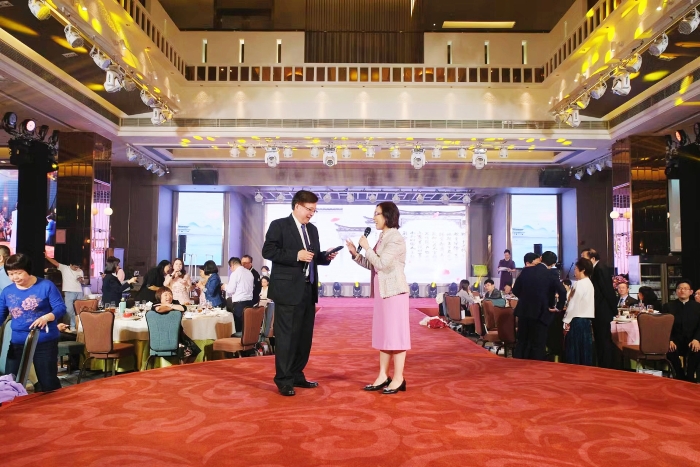 刘源凯 倪慧英合唱