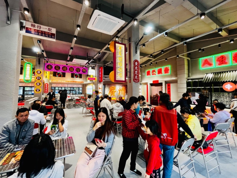 龙潭旧墟风情街上的特色餐饮店 龙潭旧墟风情街上的特色餐饮店