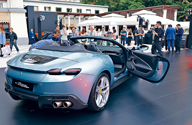 Roma Spider香港售价落实为$3,824,800起，首批大概明年第二季起交付。