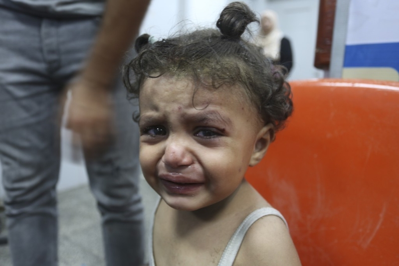 以巴冲突持续，加沙境内孩童成为无辜受害者。 美联社