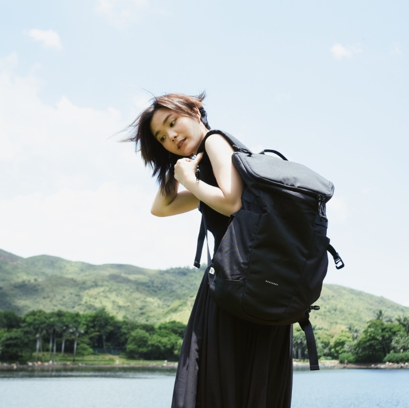 Pathfinder背囊,$600,Doughnut,配合便便携式子支架可改装成露营椅 Pathfinder背囊,$600,Doughnut,配合便便携式子支架可改装成露营椅