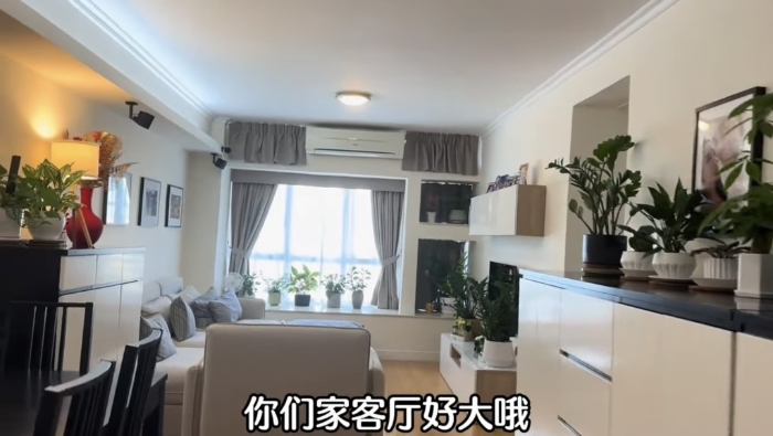 Angela于约20年前买入愉景湾这个1,200英尺单位 Angela于约20年前买入愉景湾这个1,200英尺单位