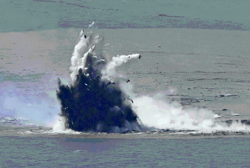 海底爆发 海底爆发