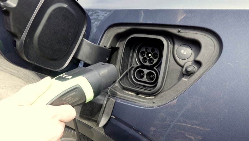 使用205kW的DC快充需时仅28分钟 使用205kW的DC快充需时仅28分钟