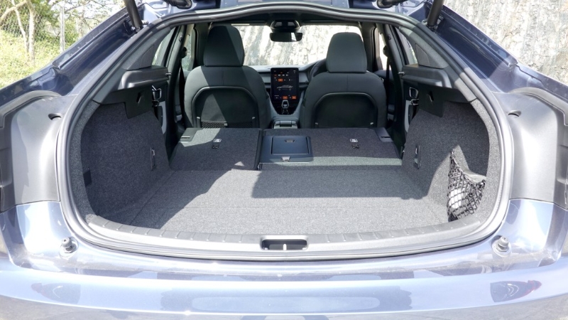 车尾箱容量可扩展至1,097公升 车尾箱容量可扩展至1,097公升